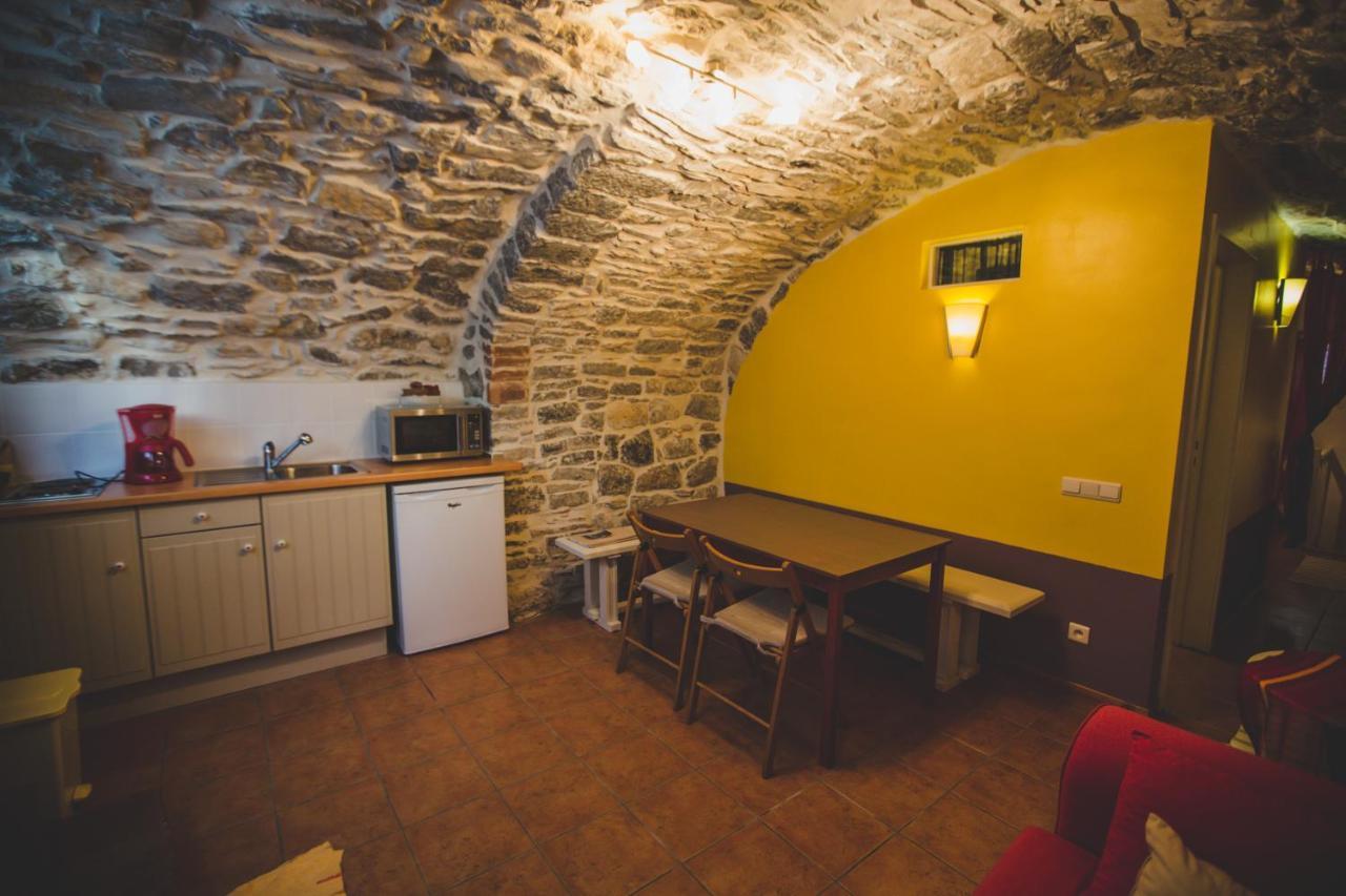 Hôtel Mas Des Ayres à Saint Alban Auriolles Extérieur photo