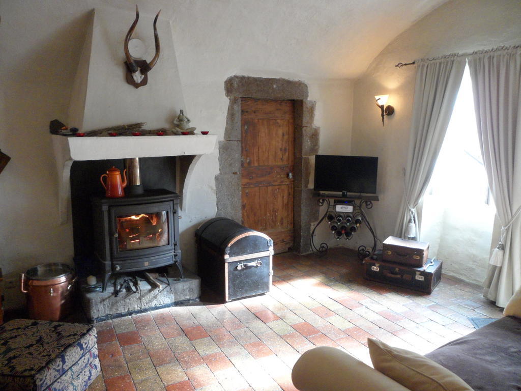 Hôtel Mas Des Ayres à Saint Alban Auriolles Extérieur photo